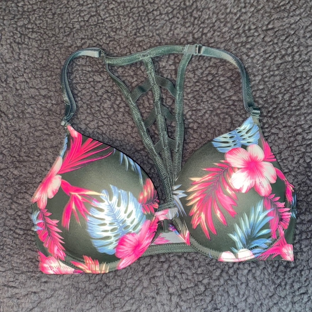 vs pink size 32C bra: worn once